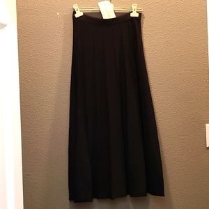 St John's Black Long Skirt Size 8